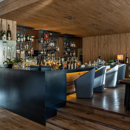 Grand Hotel Courmayeur Mont Blanc, By R Collection Hotels-2